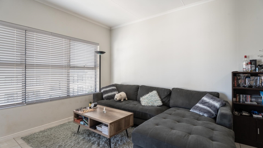 1 Bedroom Property for Sale in De Zicht Estate Western Cape
